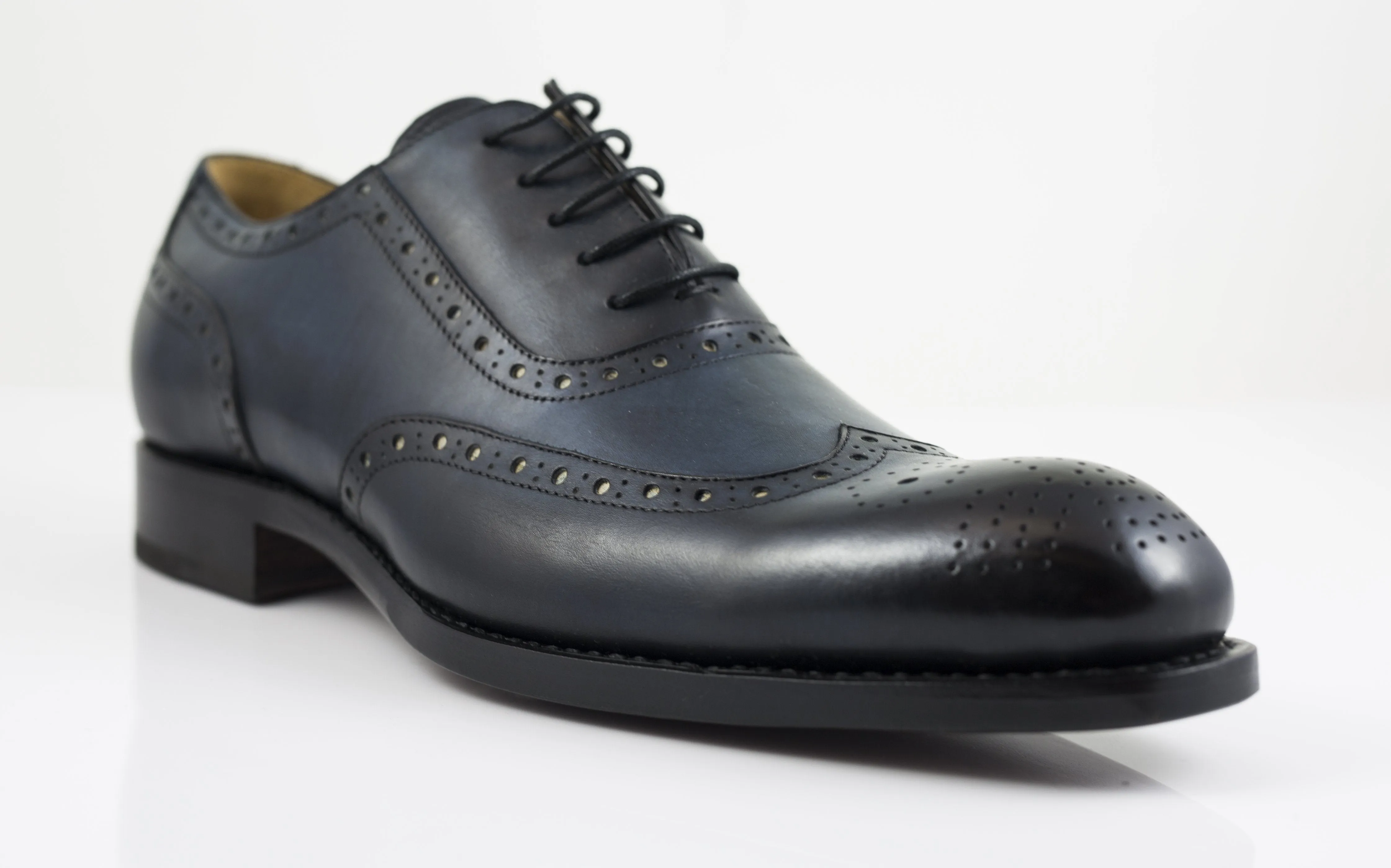 Burnished Calfskin Wingtip Spectator Oxford Blue