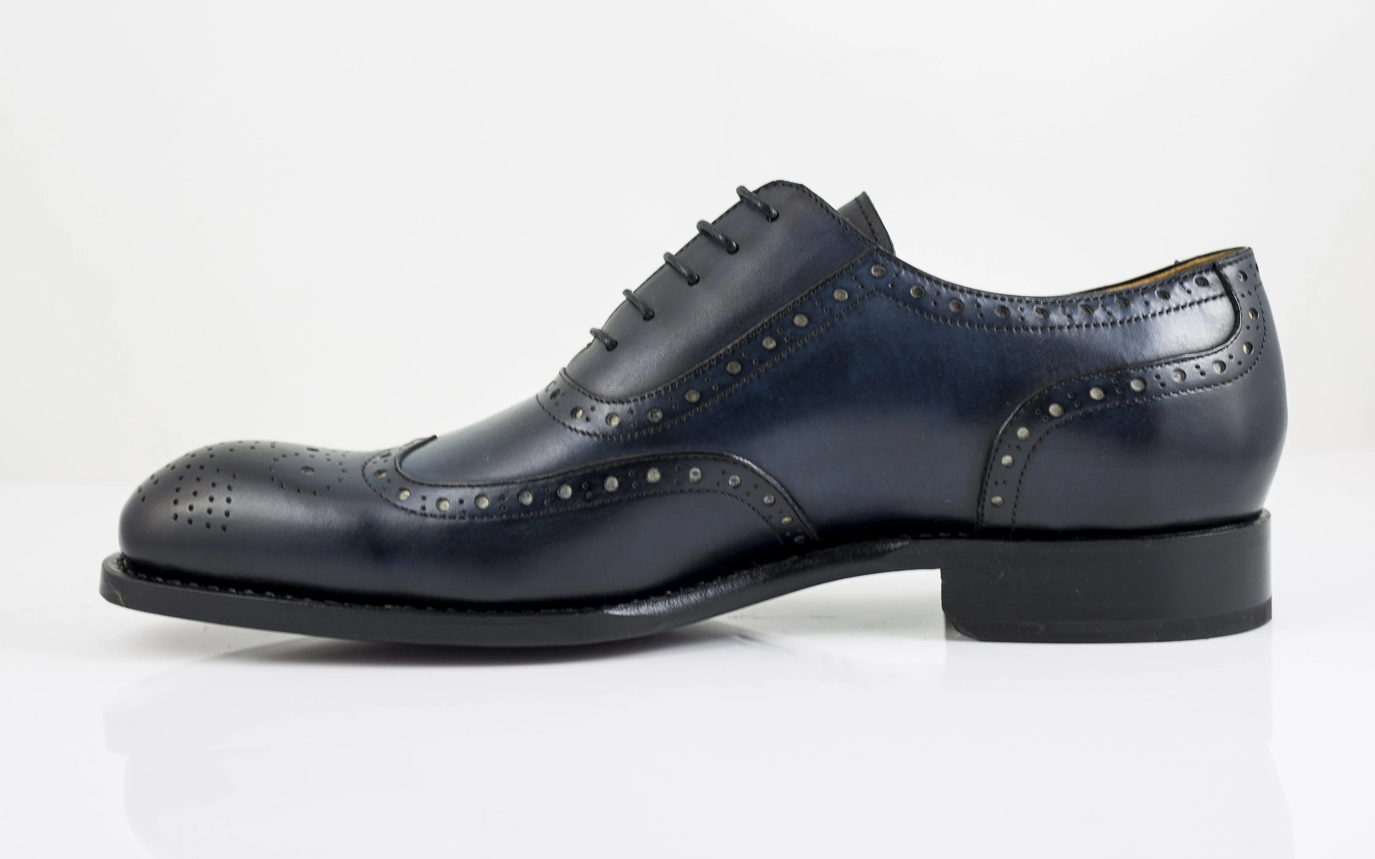 Burnished Calfskin Wingtip Spectator Oxford Blue