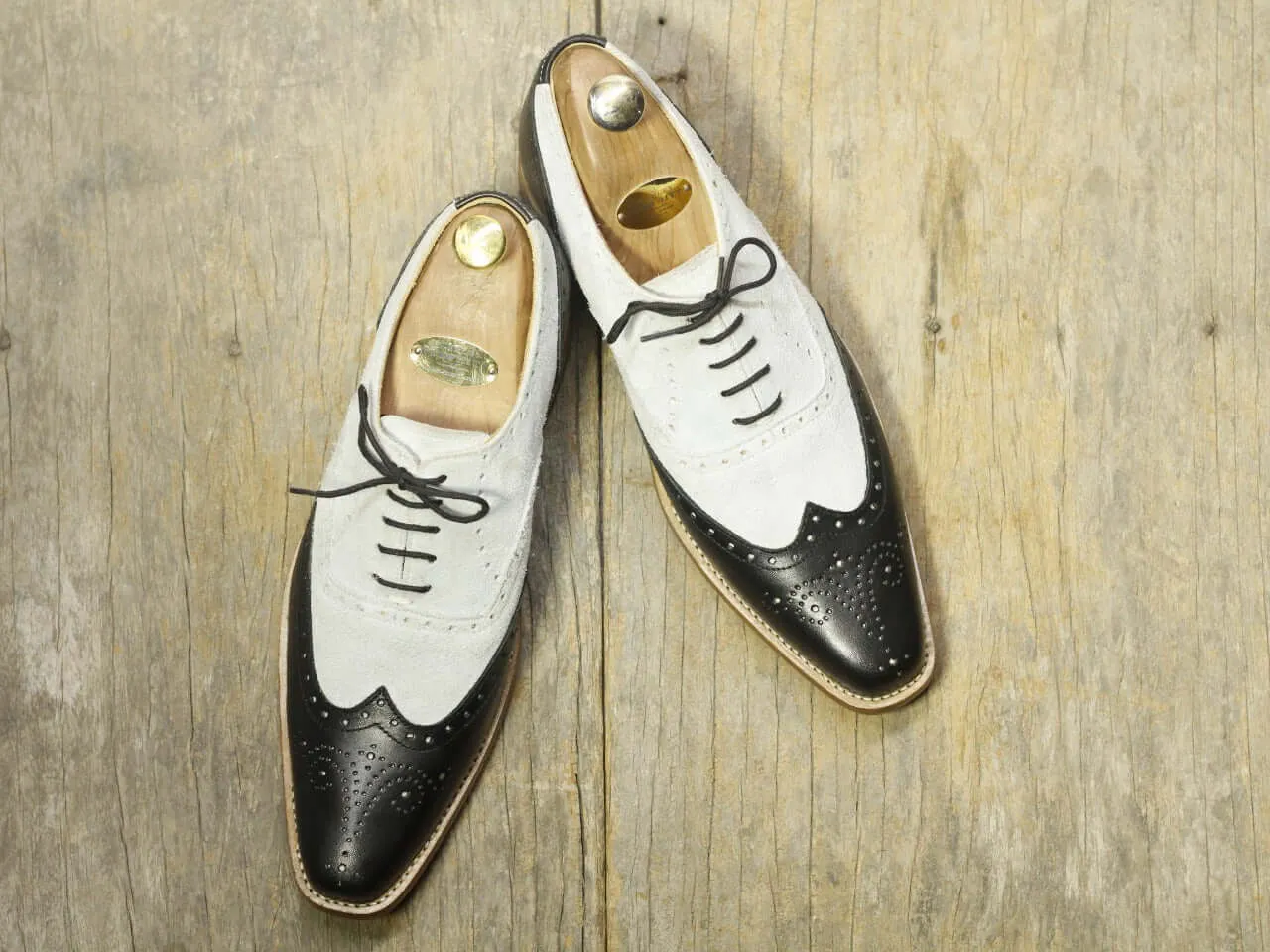 Handmade Men's Black & White Wing Tip Brogue Leather Lace Up Shoes, Men Designer Dress Shoes